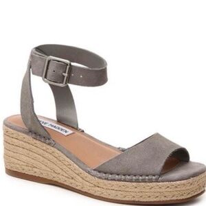 EUC Steve Madden Elody Gray Espadrille Wedge Sandals Size 7